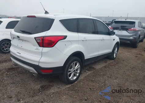 2019 Ford Escape Se из США, поврежденный, VIN 1FMCU0GD4KUB57144